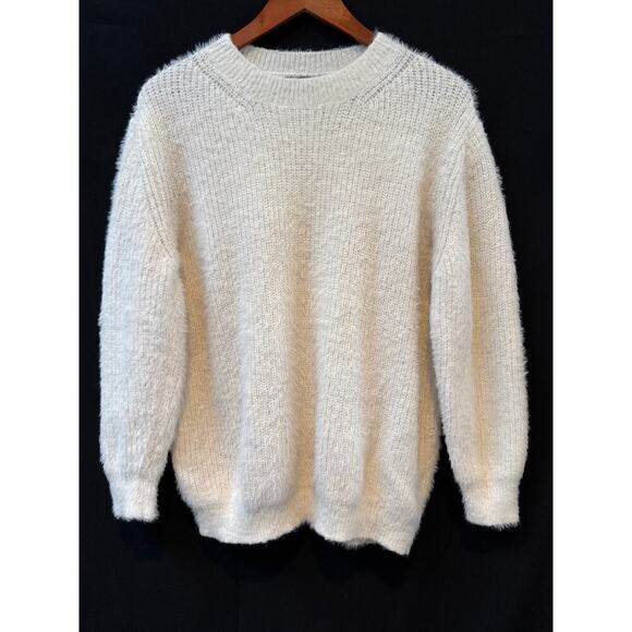 Shein Sweaters - Women’s SHEIN Pullover Crème Sweater Size M